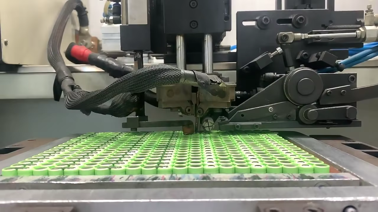 PUJIMAX production floor
